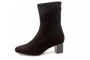 225276 | Black