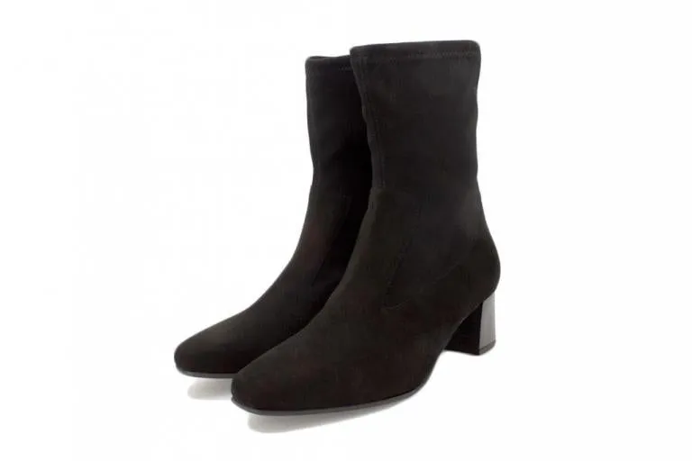 225276 | Black