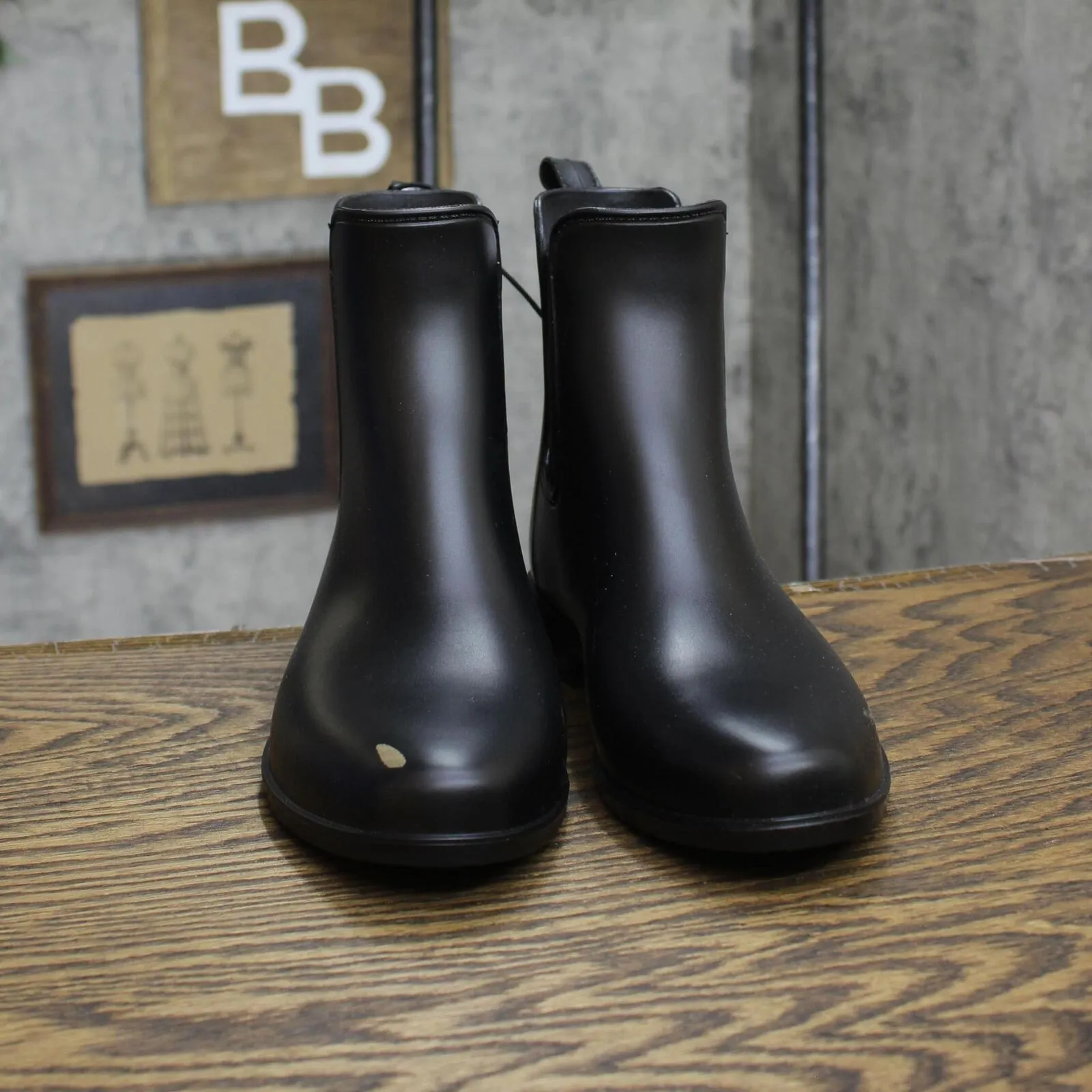 A New Day Women's Chelsea Rain Boots 53847121 Black 6M