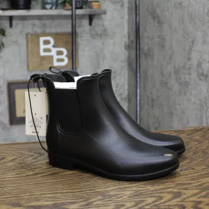 A New Day Women's Chelsea Rain Boots 53847121 Black 6M