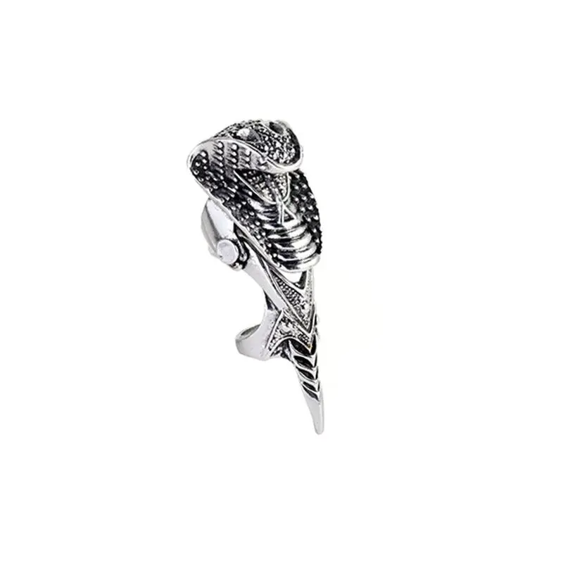 Add a Touch of Gothic Edge to Your Style with Our Skull Gothic Claw Ring Rock Knuckle Punk Ladies Jewelry
