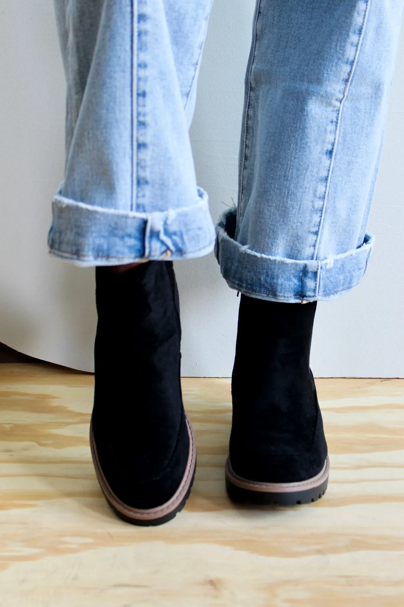 Cool Essential Chelsea Boot • Black