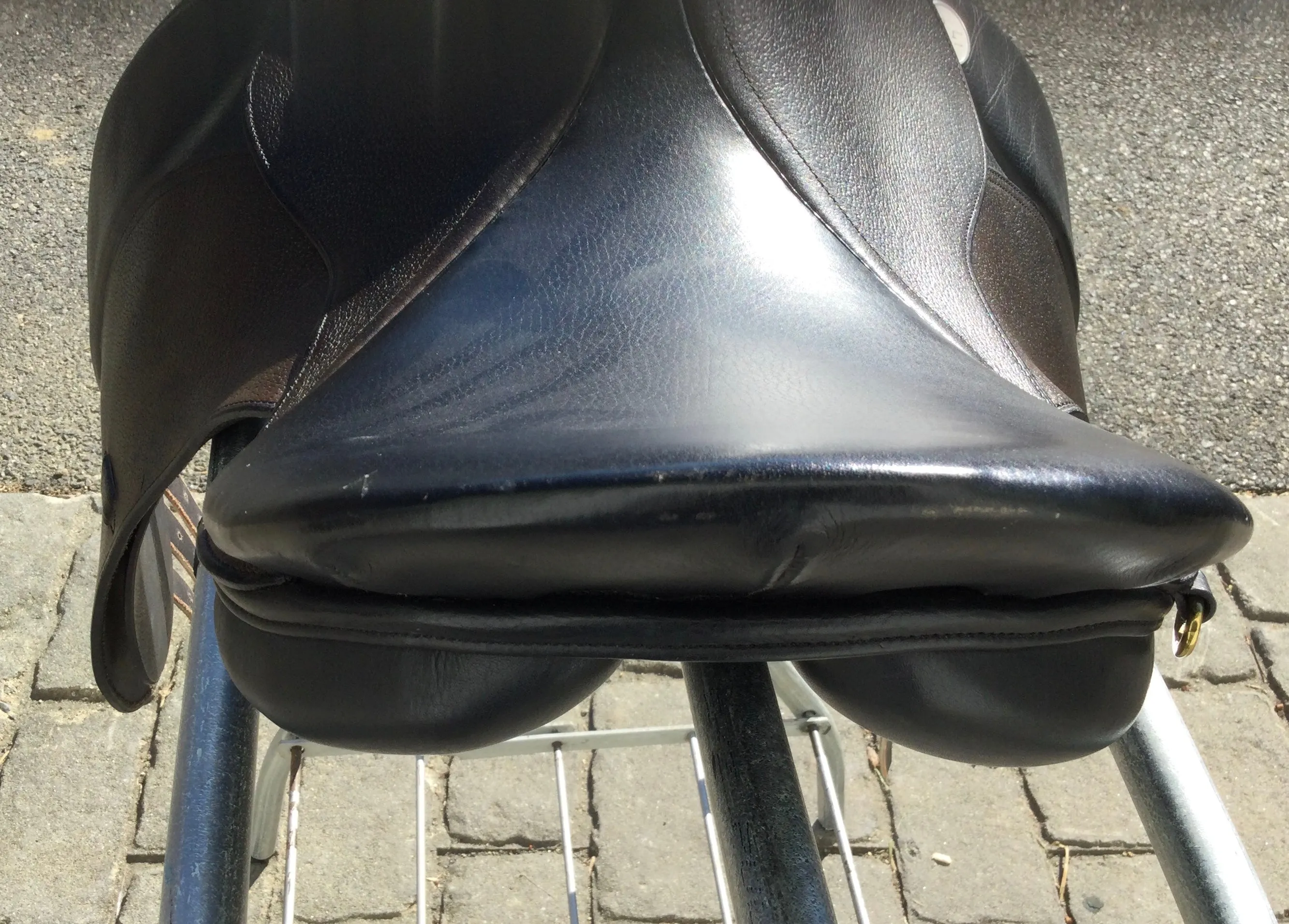 Dressage 17” Black Saddle