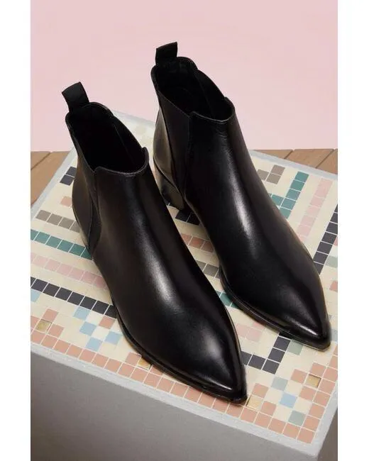 Handmade Black Leather Pointed Toe Chelsea Boots for Men
