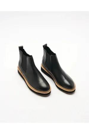 Jade Leather Boot Black