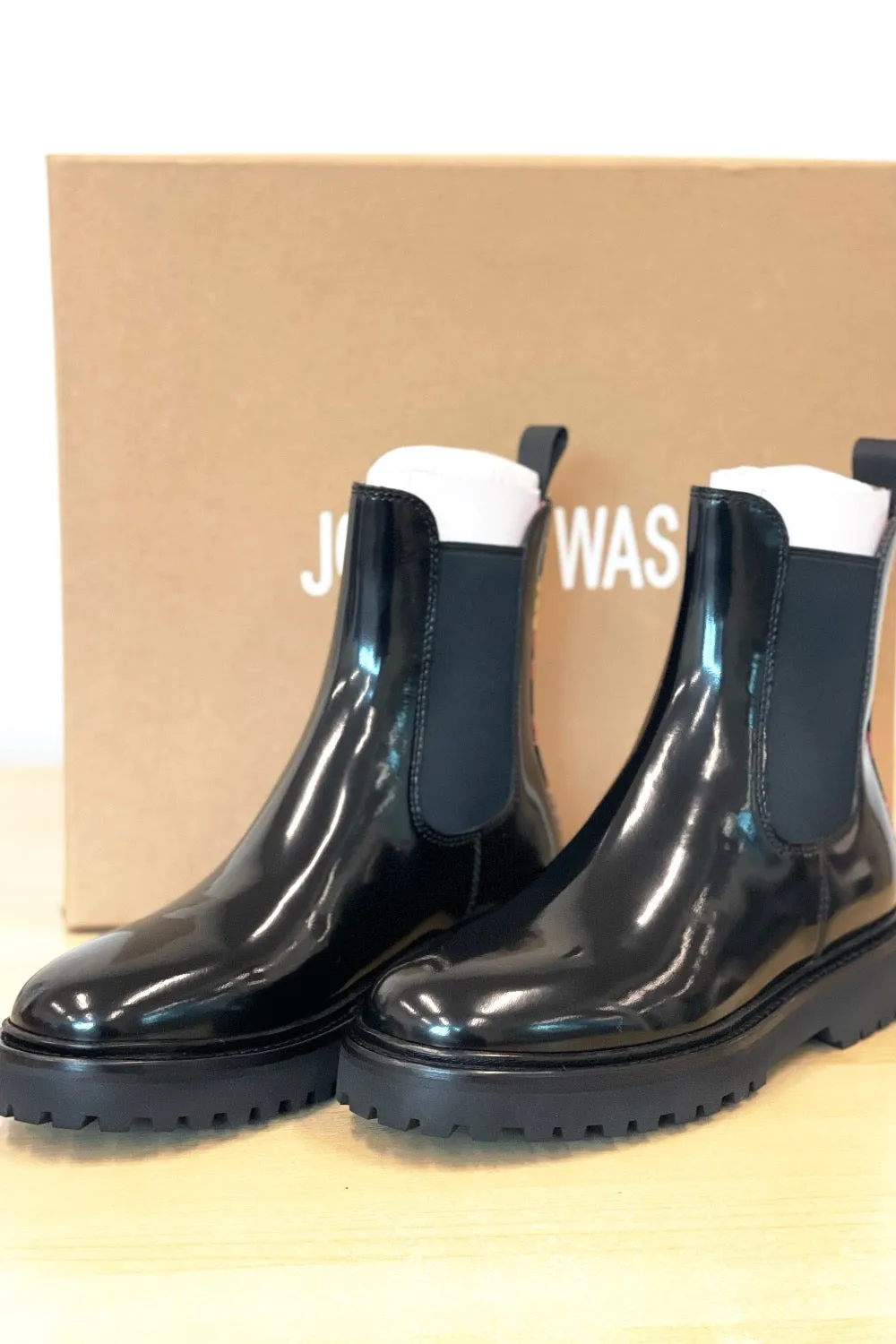 Johnny Was Black Tate 100% Leather Chelsea Boots Boho Chic JWS16023