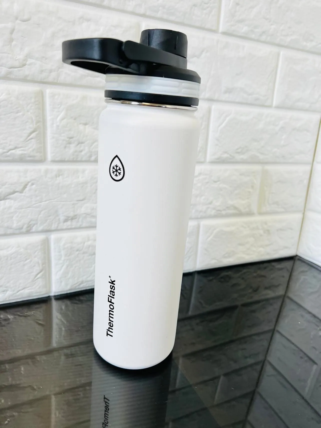 Thermoflask Double Stainless Steel Insulated Water Bottle, 40 oz, White