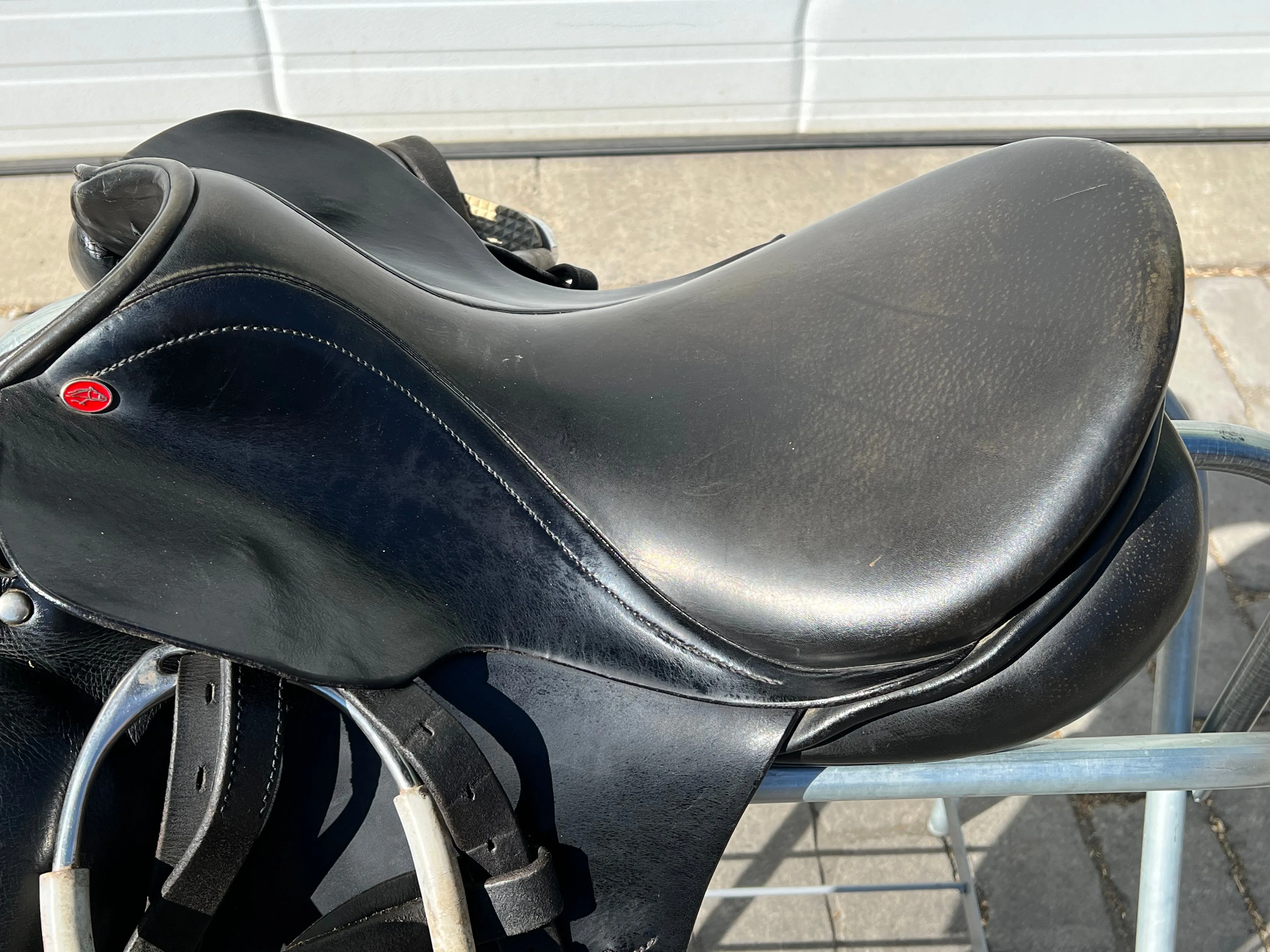 Used Courbette Bernina 17” Dressage Saddle