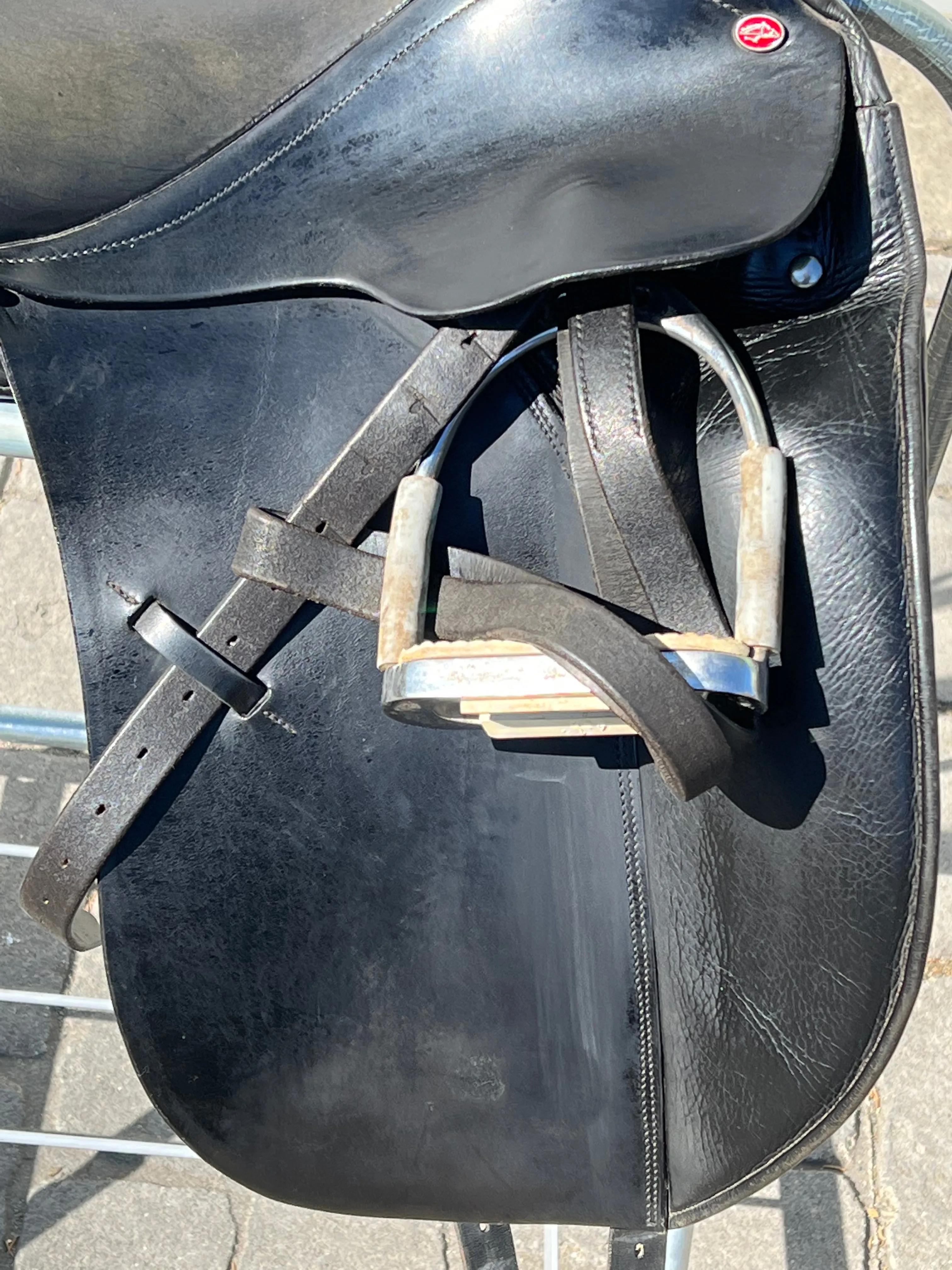 Used Courbette Bernina 17” Dressage Saddle