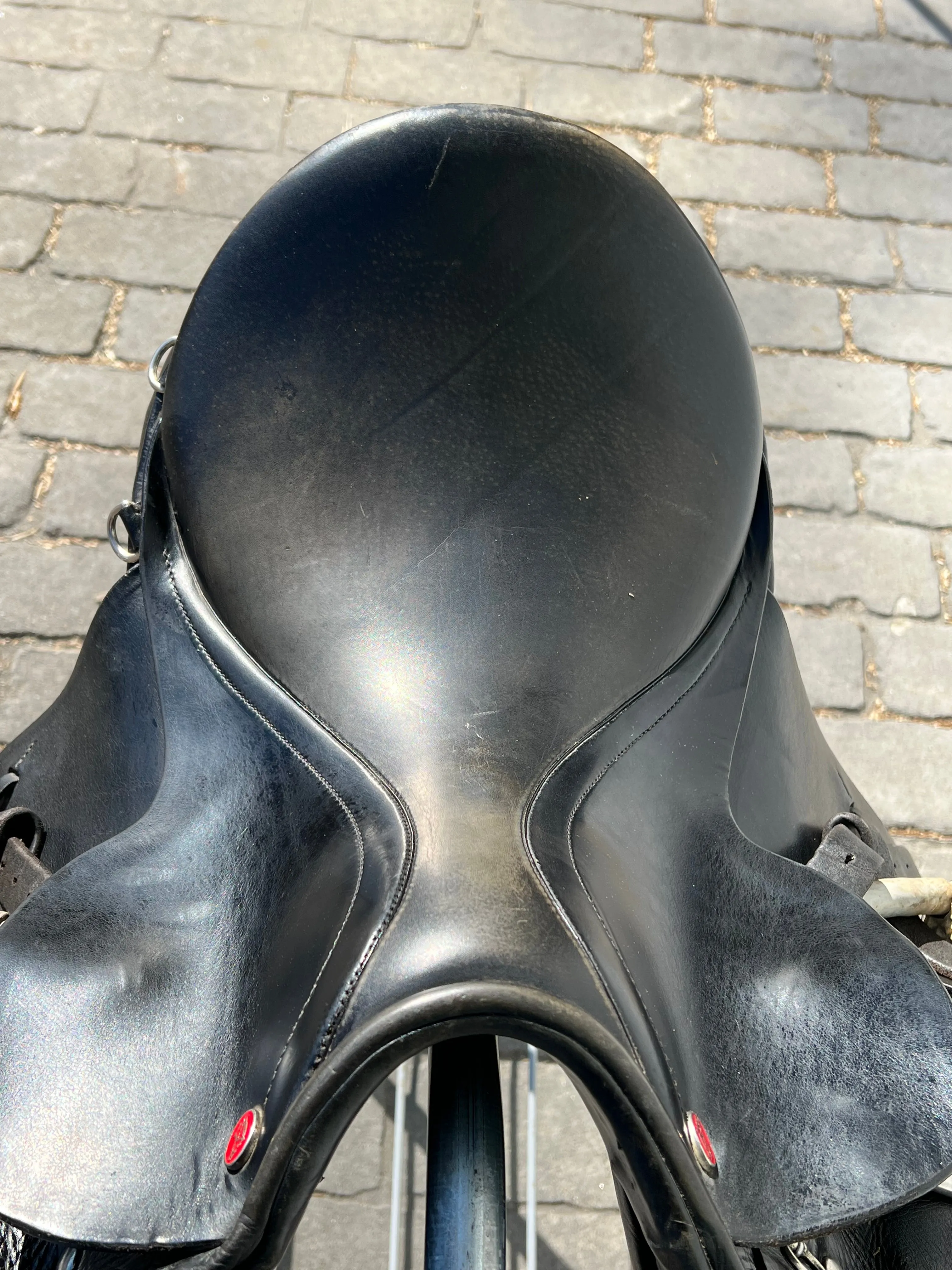 Used Courbette Bernina 17” Dressage Saddle