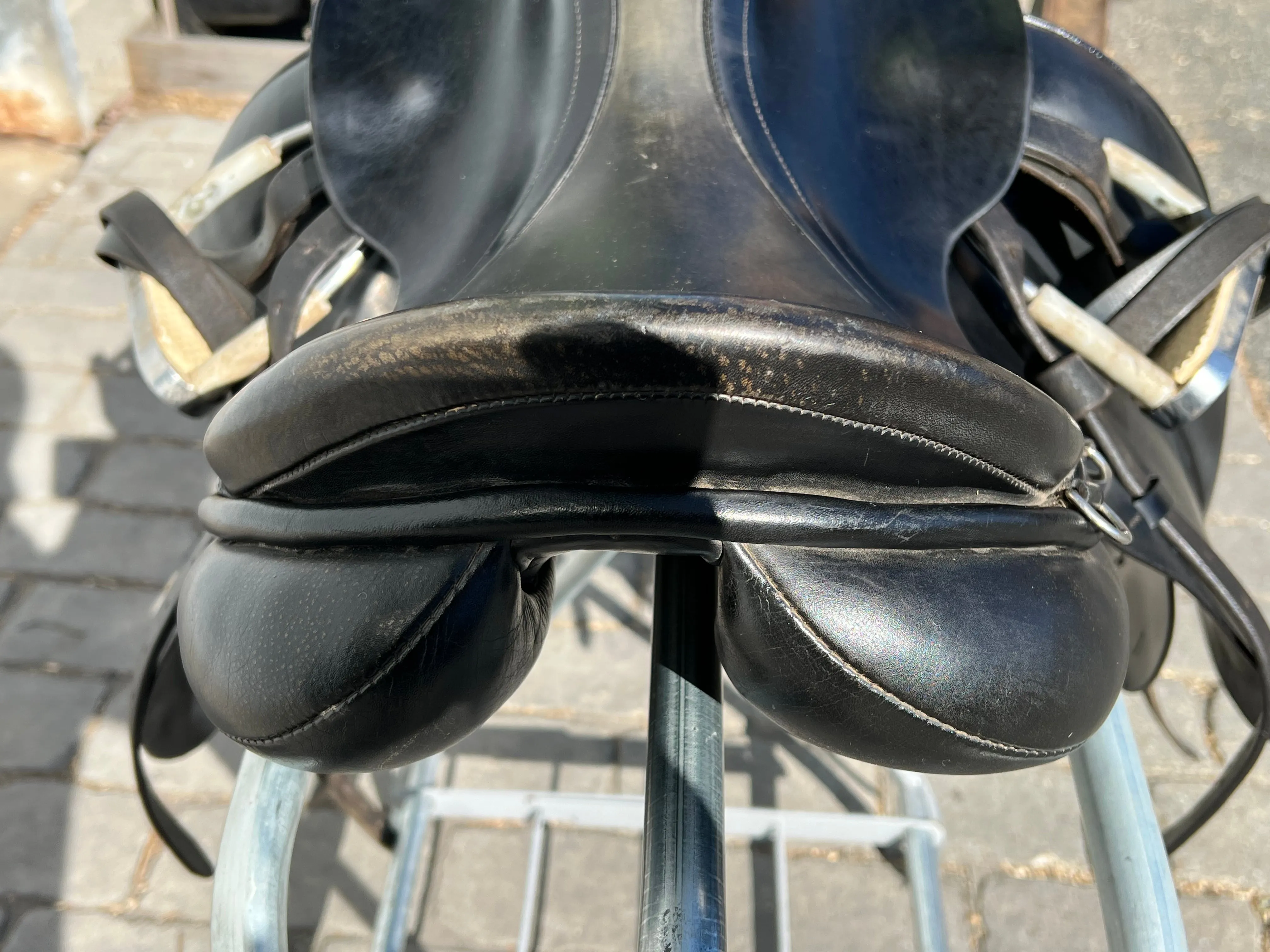 Used Courbette Bernina 17” Dressage Saddle