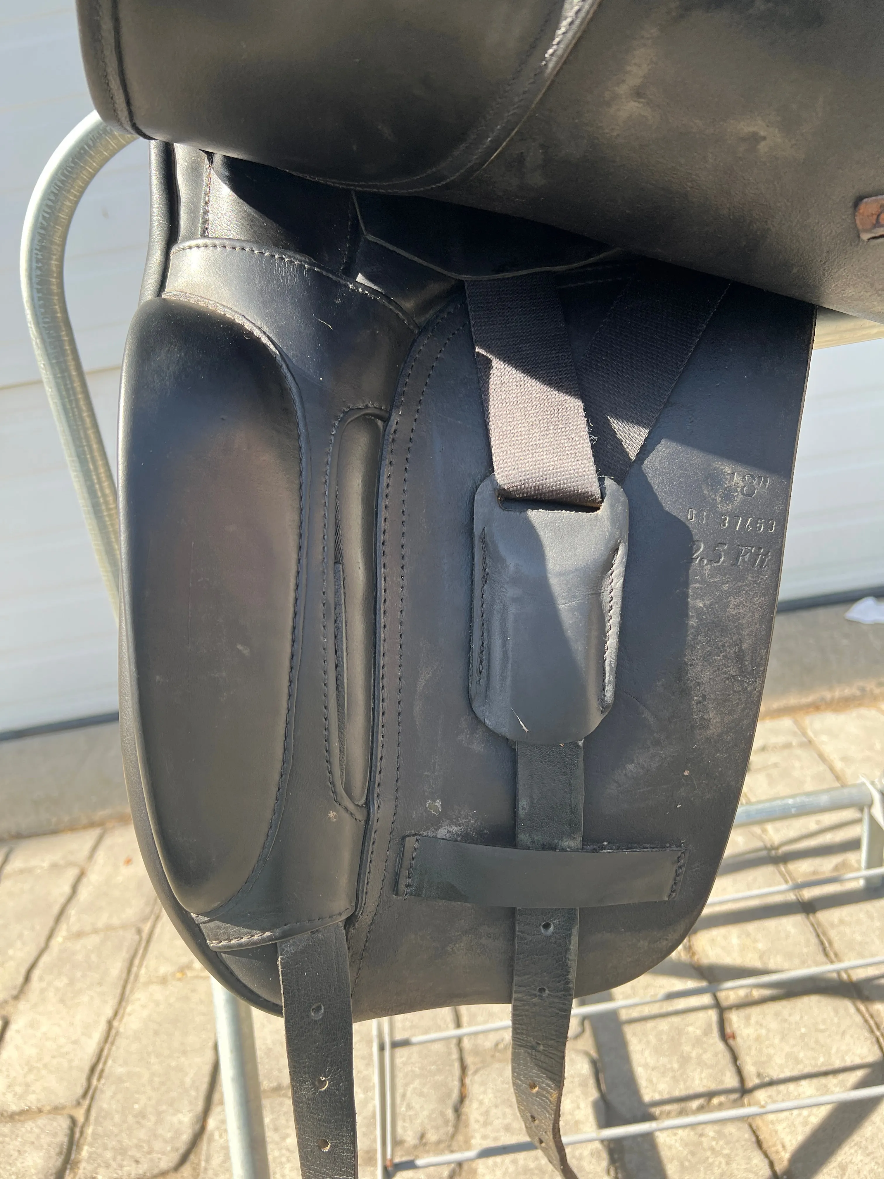 Used Dover Circuit 18" Dressage Saddle