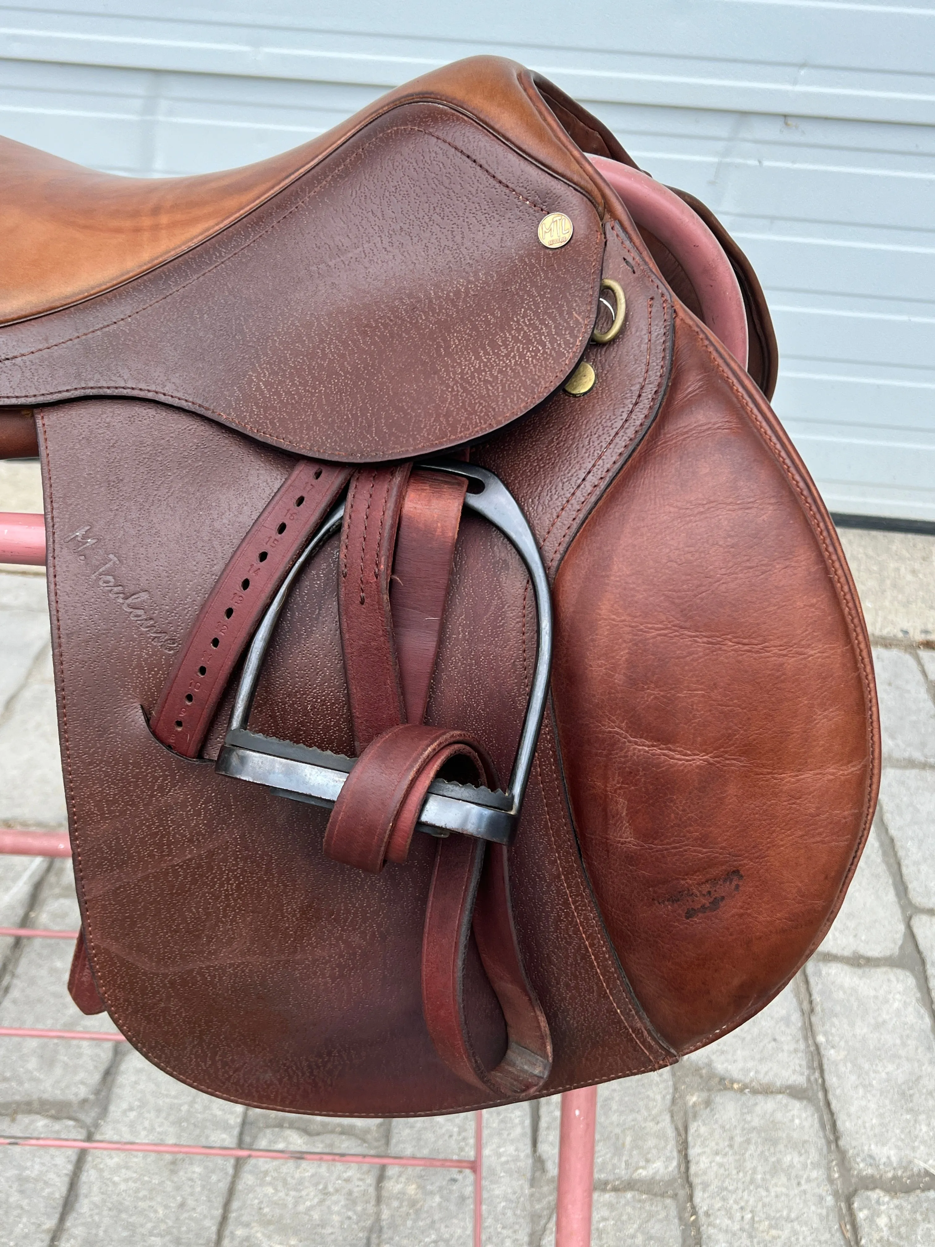 Used M. Toulouse 17.5” All Purpose English Saddle