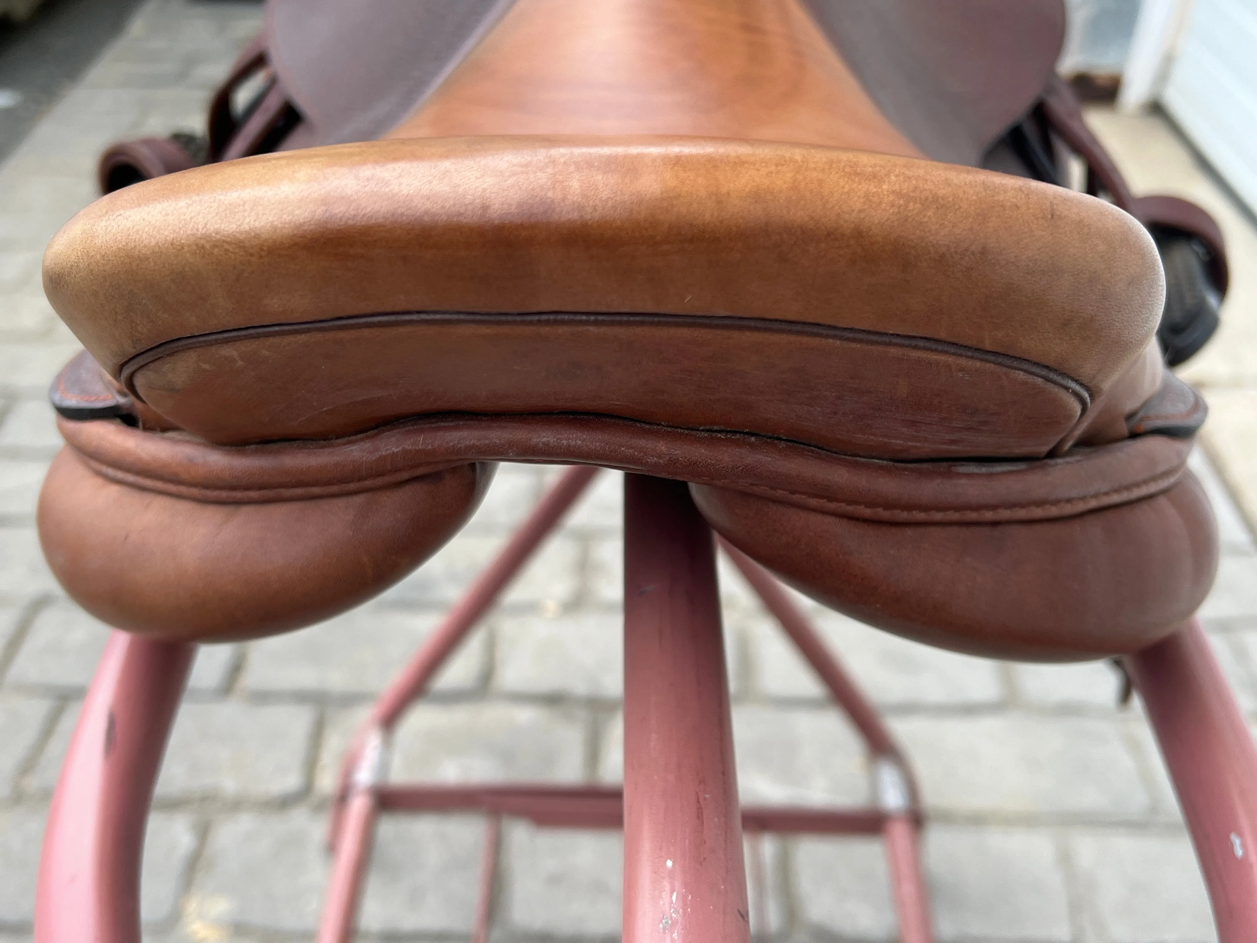 Used M. Toulouse 17.5” All Purpose English Saddle
