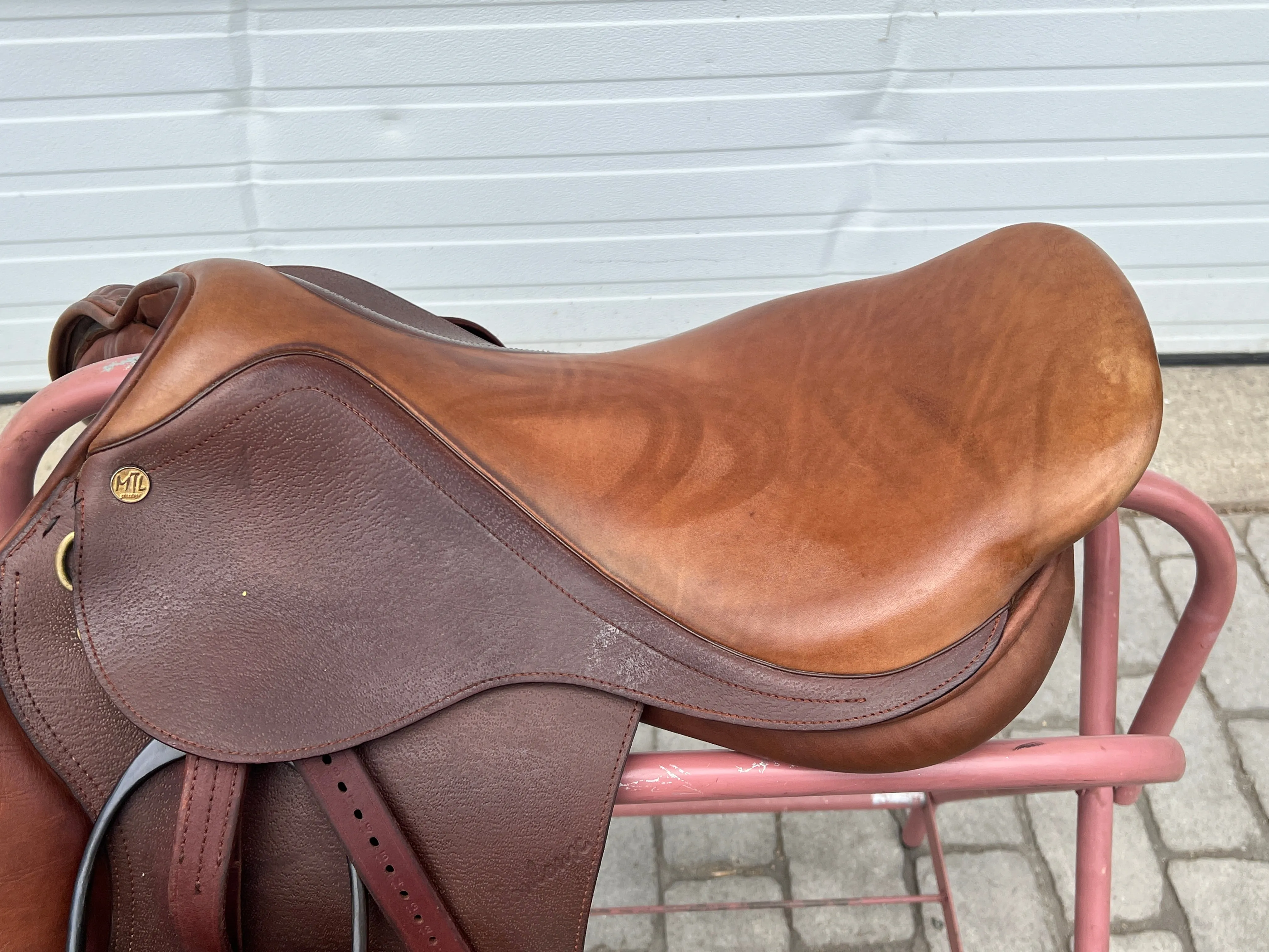 Used M. Toulouse 17.5” All Purpose English Saddle