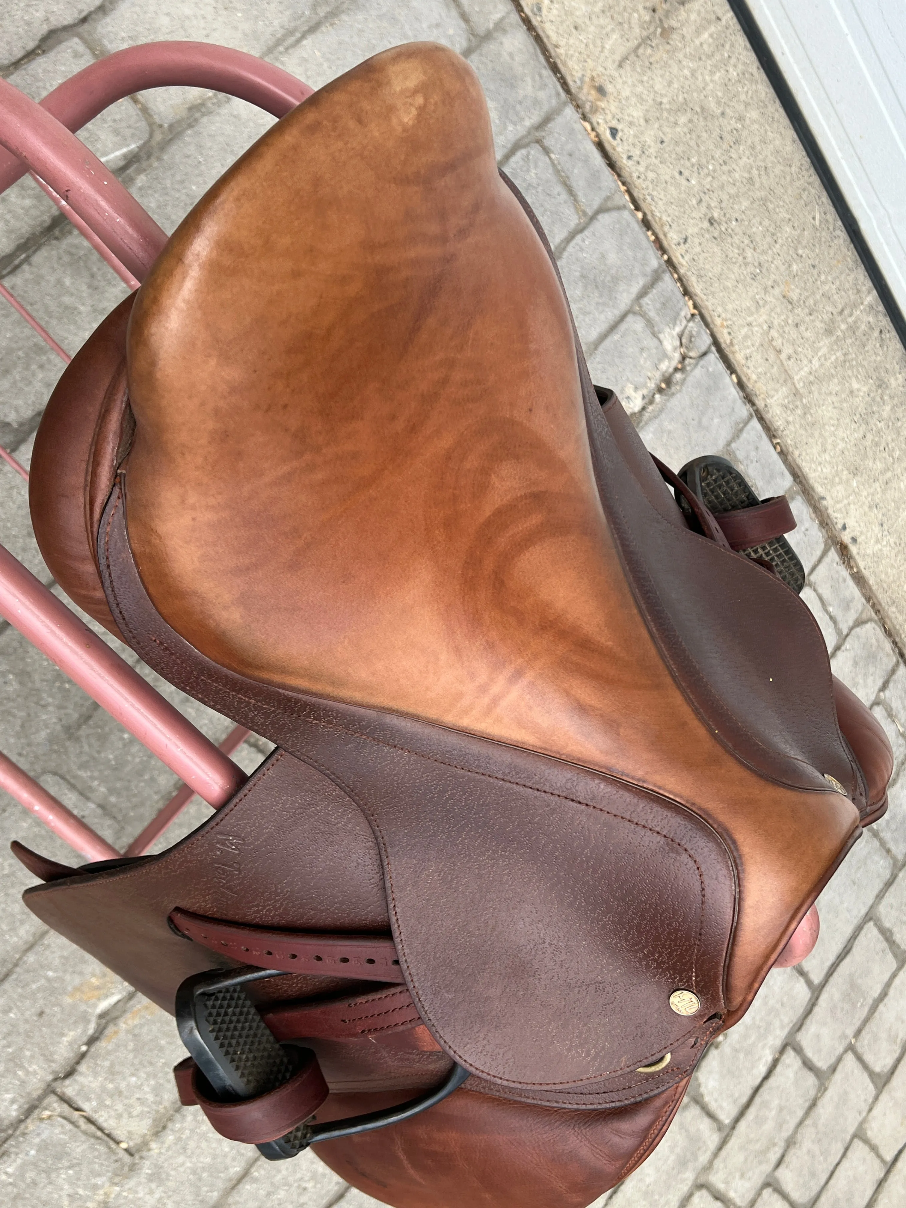 Used M. Toulouse 17.5” All Purpose English Saddle