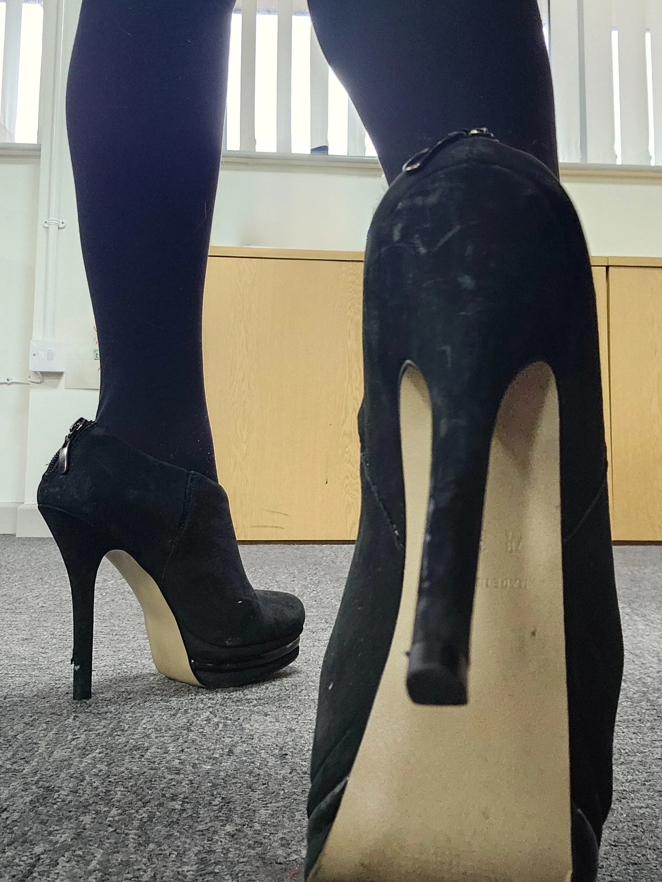 Well Worn Heel Boots, Dune, UK5 - 5" Heel
